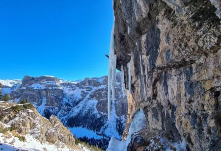 Eisklettern-in-den-Dolomiten Eisklettern-in-den-Dolomiten